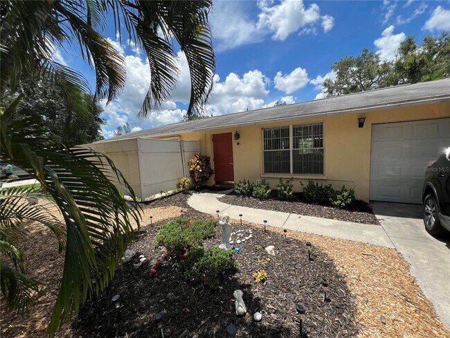 Primary Photo - 3255 Village Ln