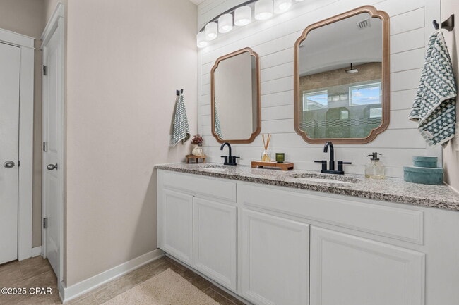 Building Photo - 105 Johnson Bayou Dr