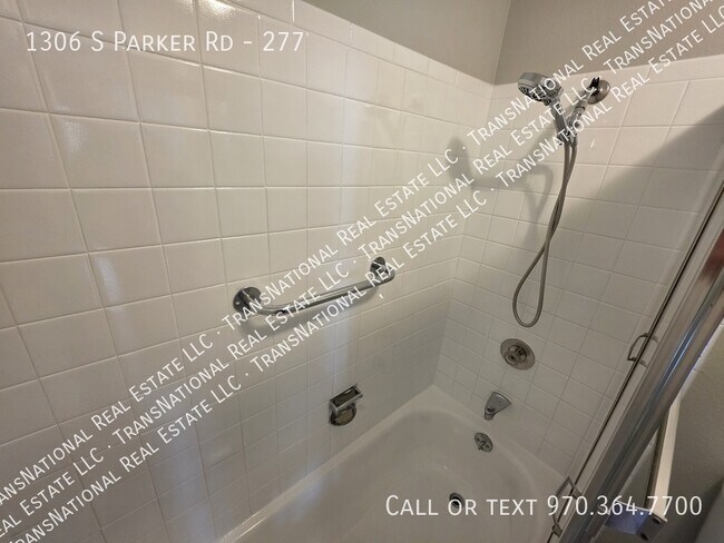 Building Photo - 1306 S Parker Rd