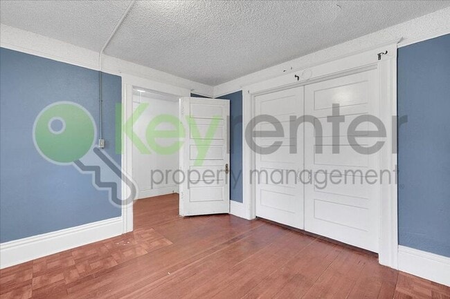 Building Photo - 1827 T St