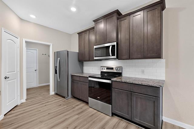 Building Photo - 272 Moonstone Way