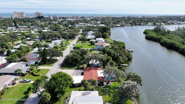 Building Photo - 778 Nassau Rd