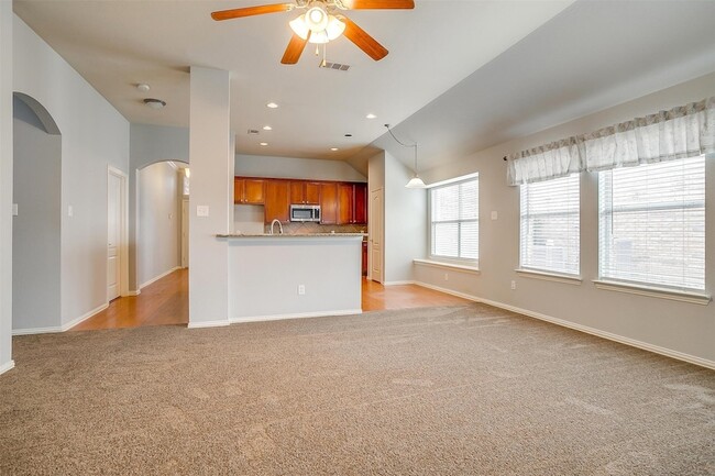 Building Photo - 1721 Castle Creek Dr