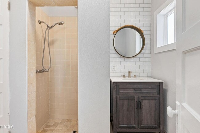 Building Photo - 1488 W Sunset Blvd