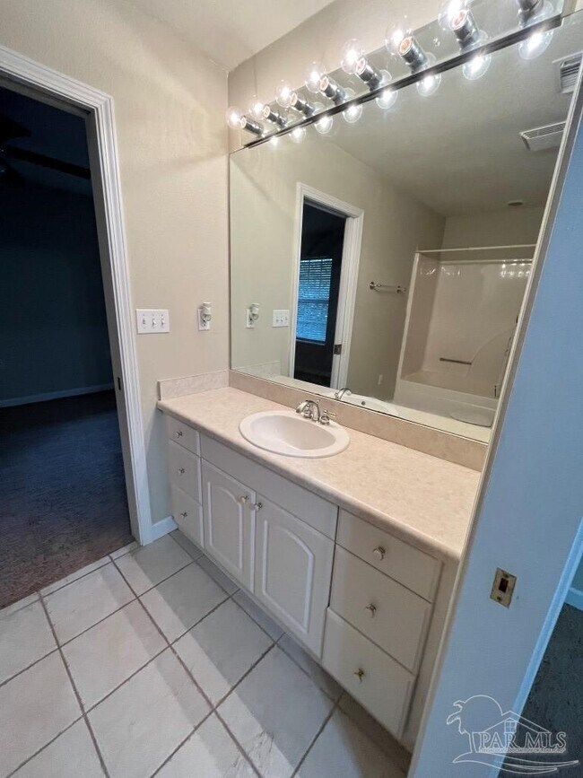 Building Photo - 754 Crooked Oak Dr