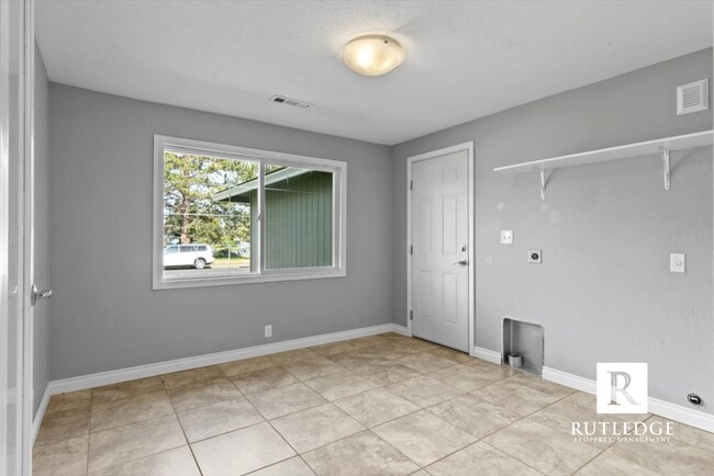 Building Photo - 4080 Rock Way