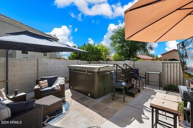 Building Photo - 4304 E Milton Dr