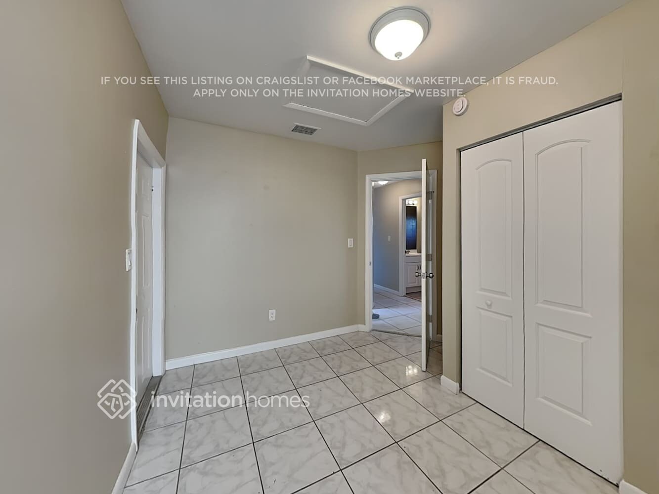 Building Photo - 7215 SW 42nd Ct