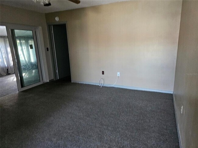 Building Photo - 569 Hunter Cir