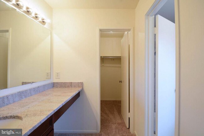Building Photo - 7718 Lexton Pl