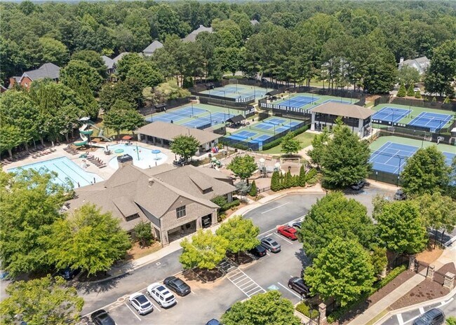 Building Photo - 455 Majestic Cove