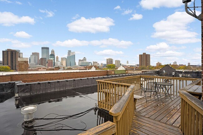 Building Photo - Charming 1-Bed 1-Bath Available Now!