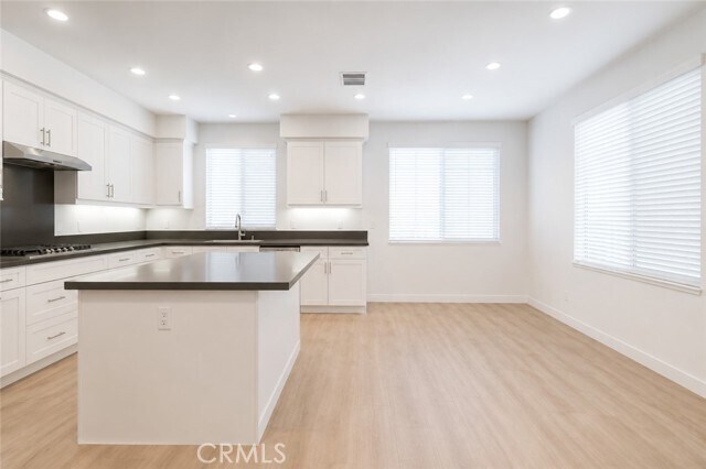 Building Photo - 219 Carmine
