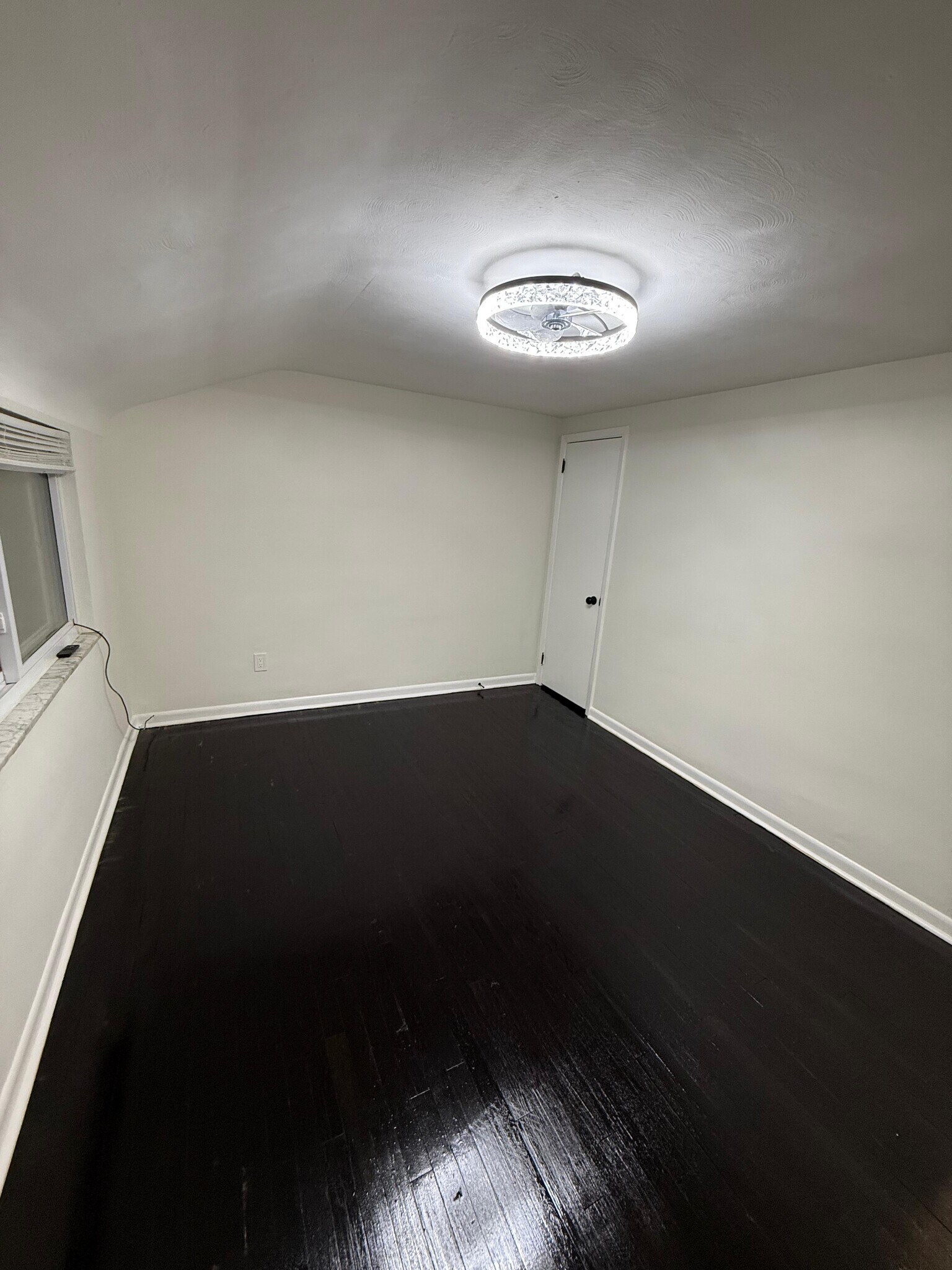 Building Photo - 630 Church St