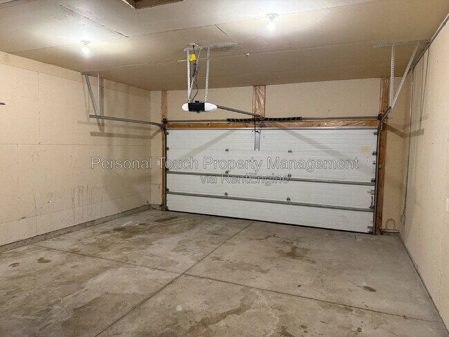 Building Photo - 3539 Woodbury Ct S