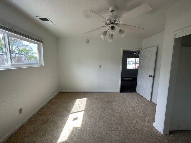 Building Photo - Nicely remodeled home