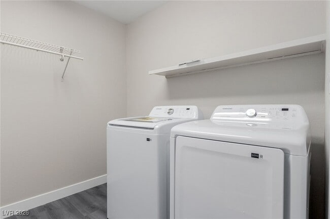 Building Photo - 4648 W Camero Ave