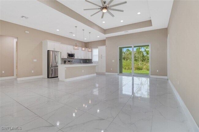 Building Photo - 2793 72nd Ave NE