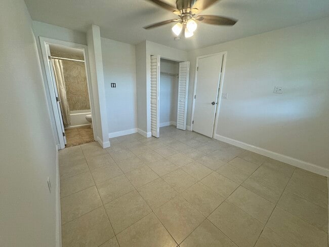 Building Photo - 4602 Gulfstream Dr