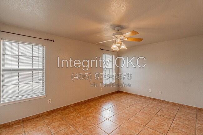 Building Photo - 4400 Hemingway Dr