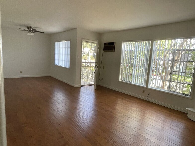 Building Photo - 1767 Wabasso Way