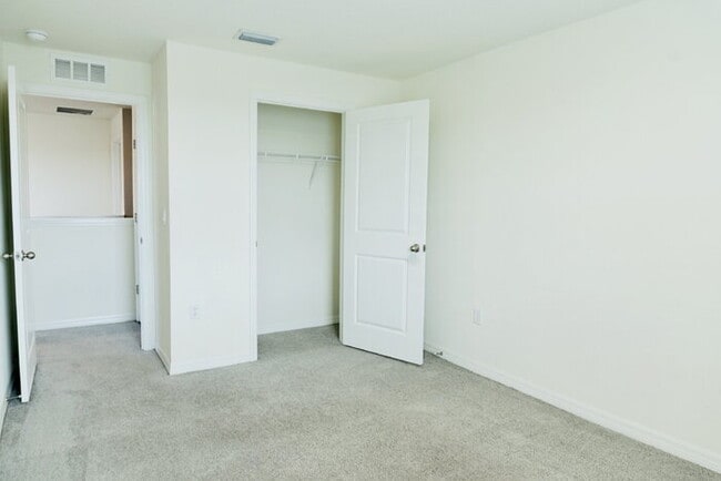 Building Photo - 11730 White Willow Ln