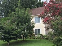 Building Photo - 875 Carew Rd