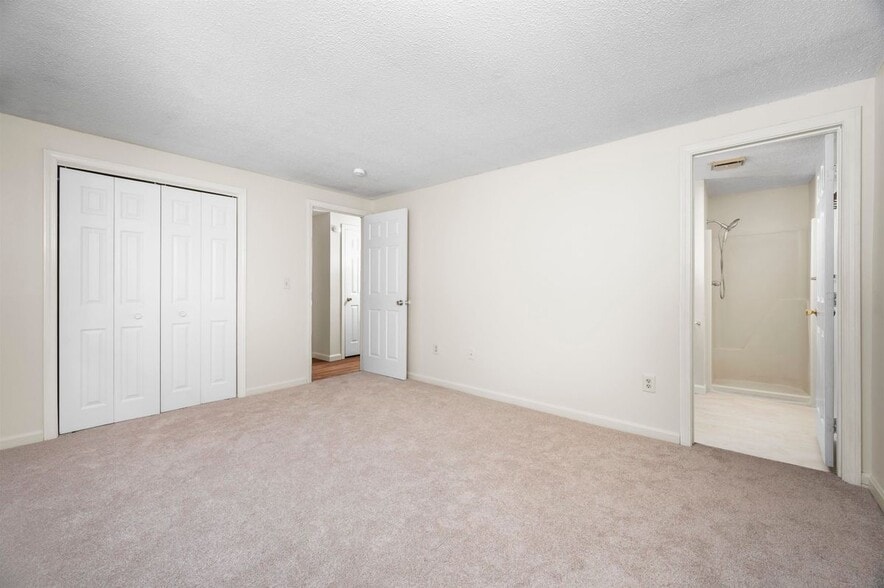 Building Photo - 50 Brookside Dr