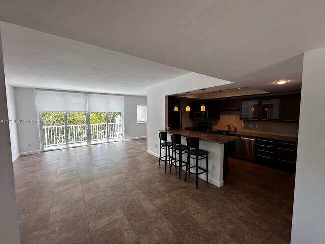 Building Photo - 50 Ocean Ln Dr