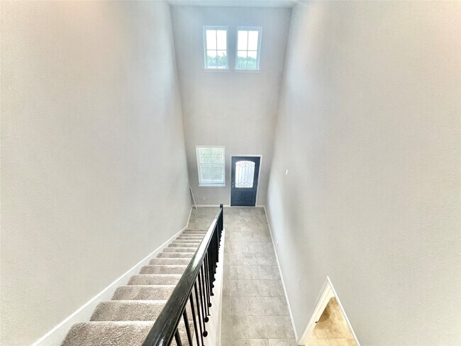 Building Photo - 17526 Rosette Grass Dr