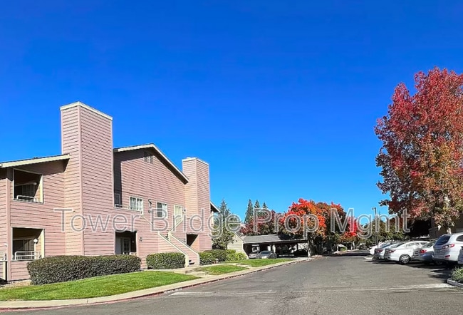 Building Photo - 11150 Trinity River Dr