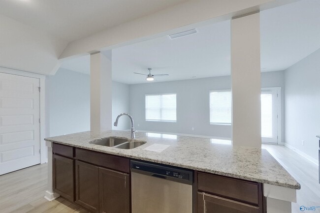 Building Photo - 6405 Upchurch Dr