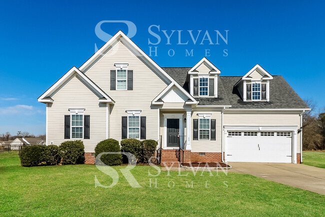 Building Photo - Coming HOME never felt so good!