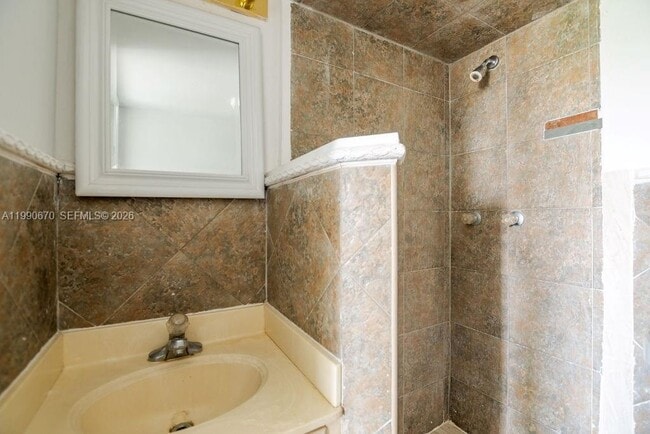 Building Photo - 1990 Marseille Dr