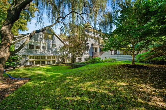 Building Photo - 29 Merrill Rd