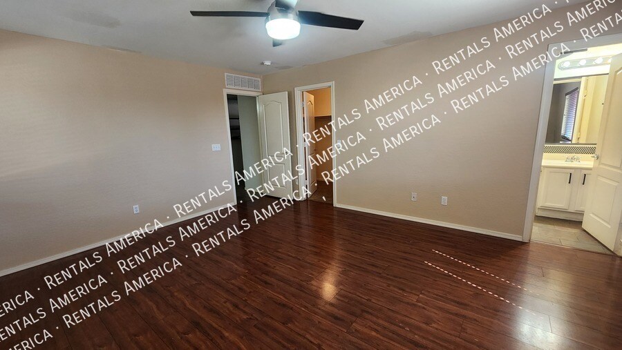 Building Photo - 25849 W Satellite Ln