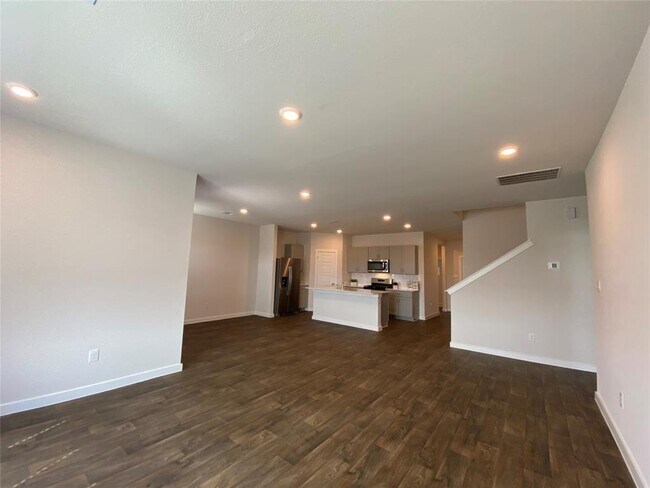 Building Photo - 310 Merriman Rd