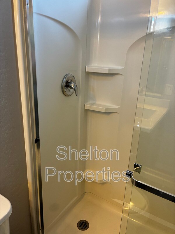 Building Photo - 10326 E Corbin Ave