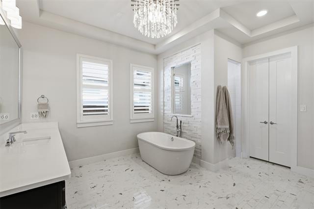 Building Photo - 3409 Bellcrest Wy