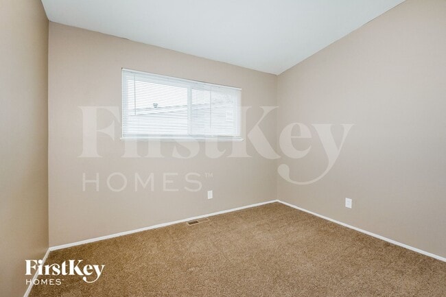 Building Photo - 1295 Ensenada Dr