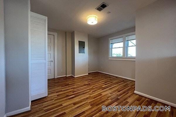 Building Photo - 278 Cabot St