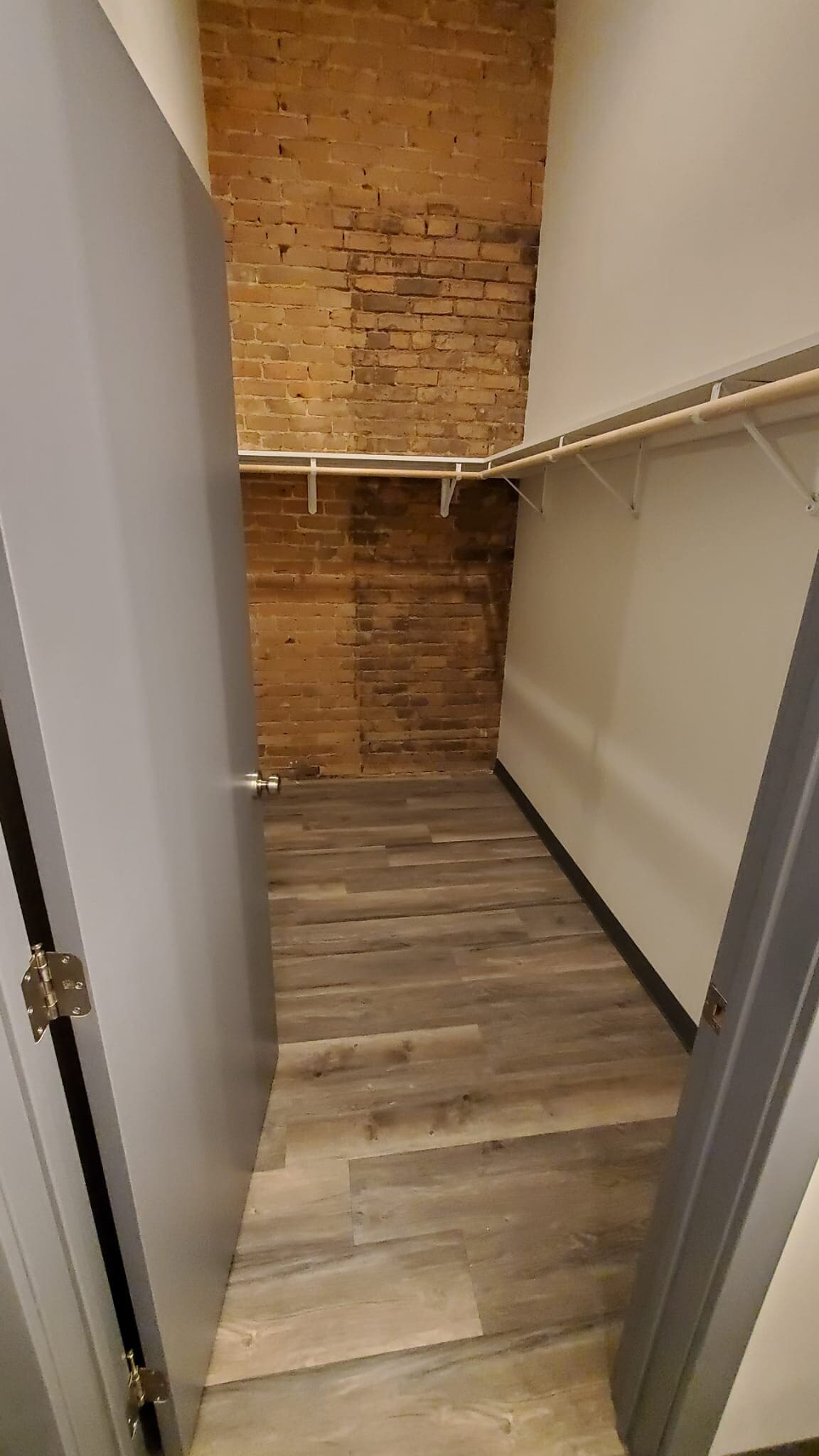 Building Photo - 618 Saint Joseph St