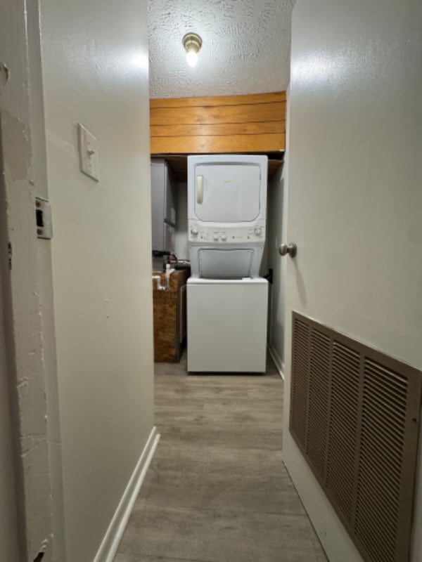 Building Photo - 365 W Illinois Ave