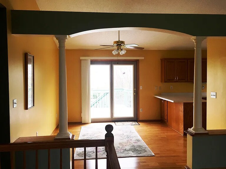 Building Photo - 4333 10 St NW