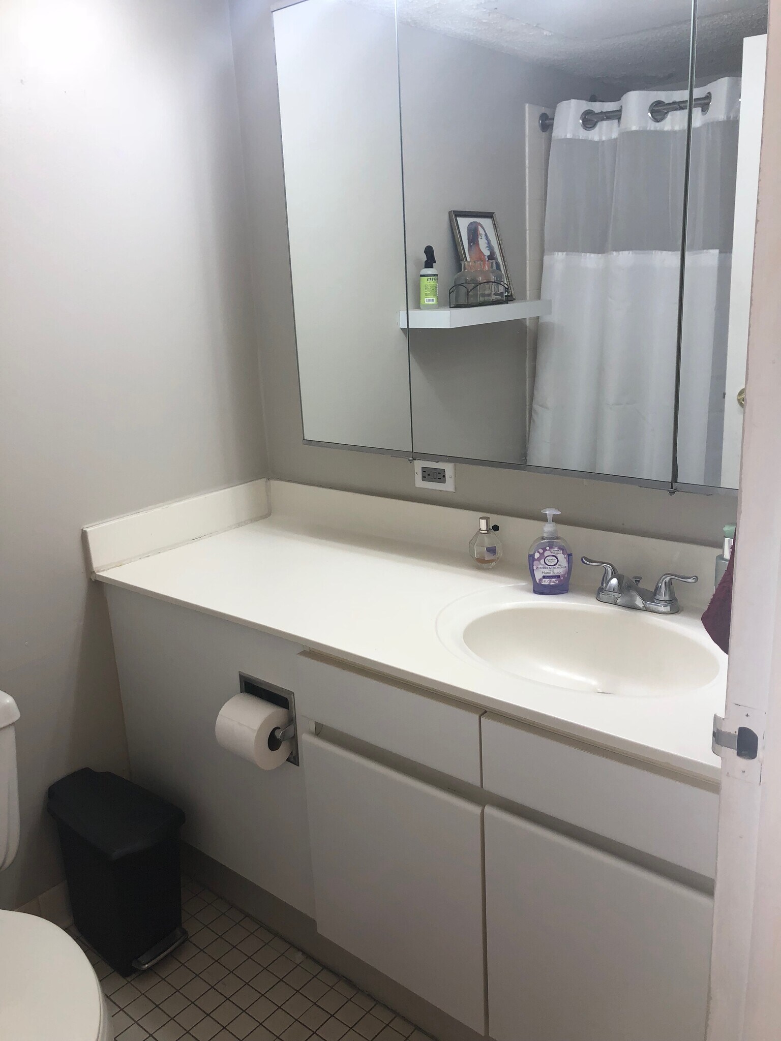 Bathroom - 440 N Wabash Ave