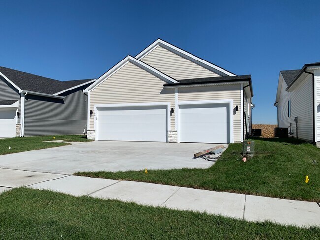 Building Photo - 780 McIntosh Ct