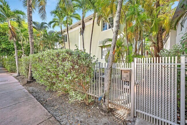 Building Photo - 1561 Lenox Ave.