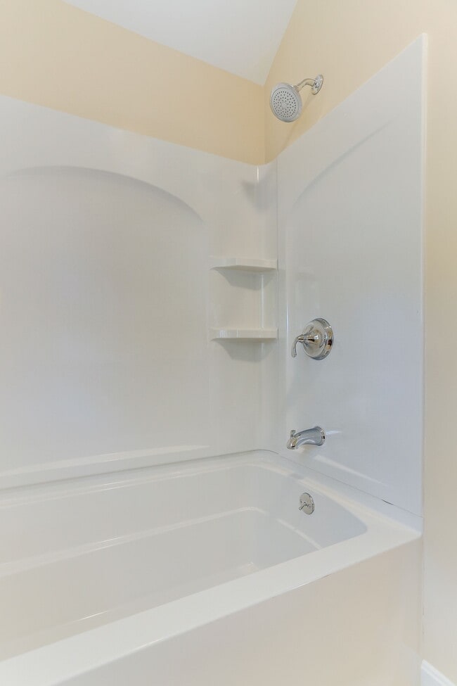 Building Photo - 51 Warner St