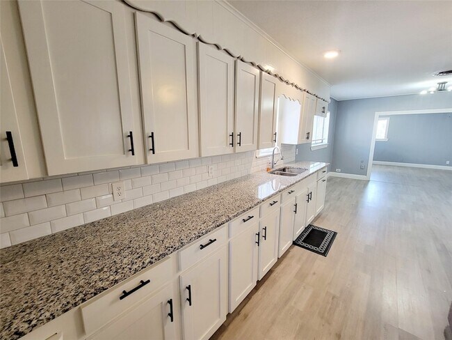 Building Photo - 2617 Virginia Ct