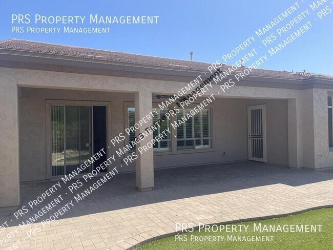 Building Photo - 4626 E Blue Spruce Ln